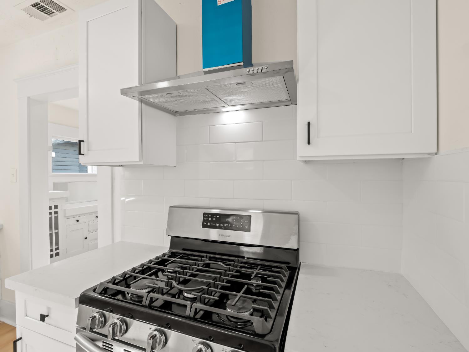 954 N Safford Ave, Fresno, CA 93728