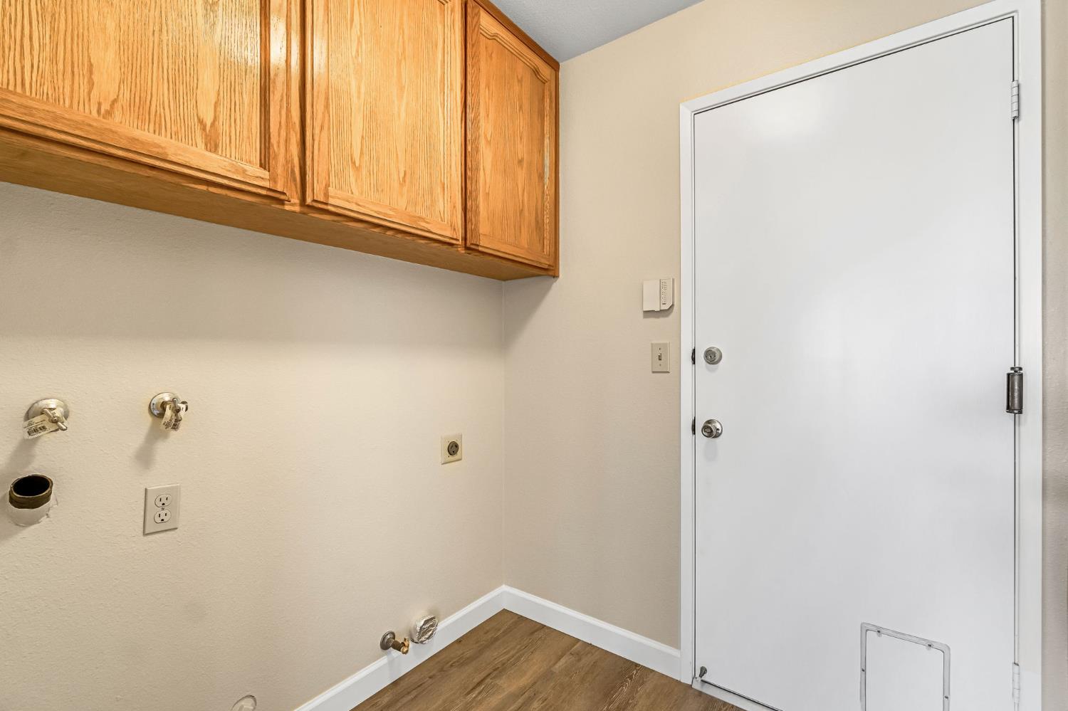 3837 N State St, Fresno, CA 93722