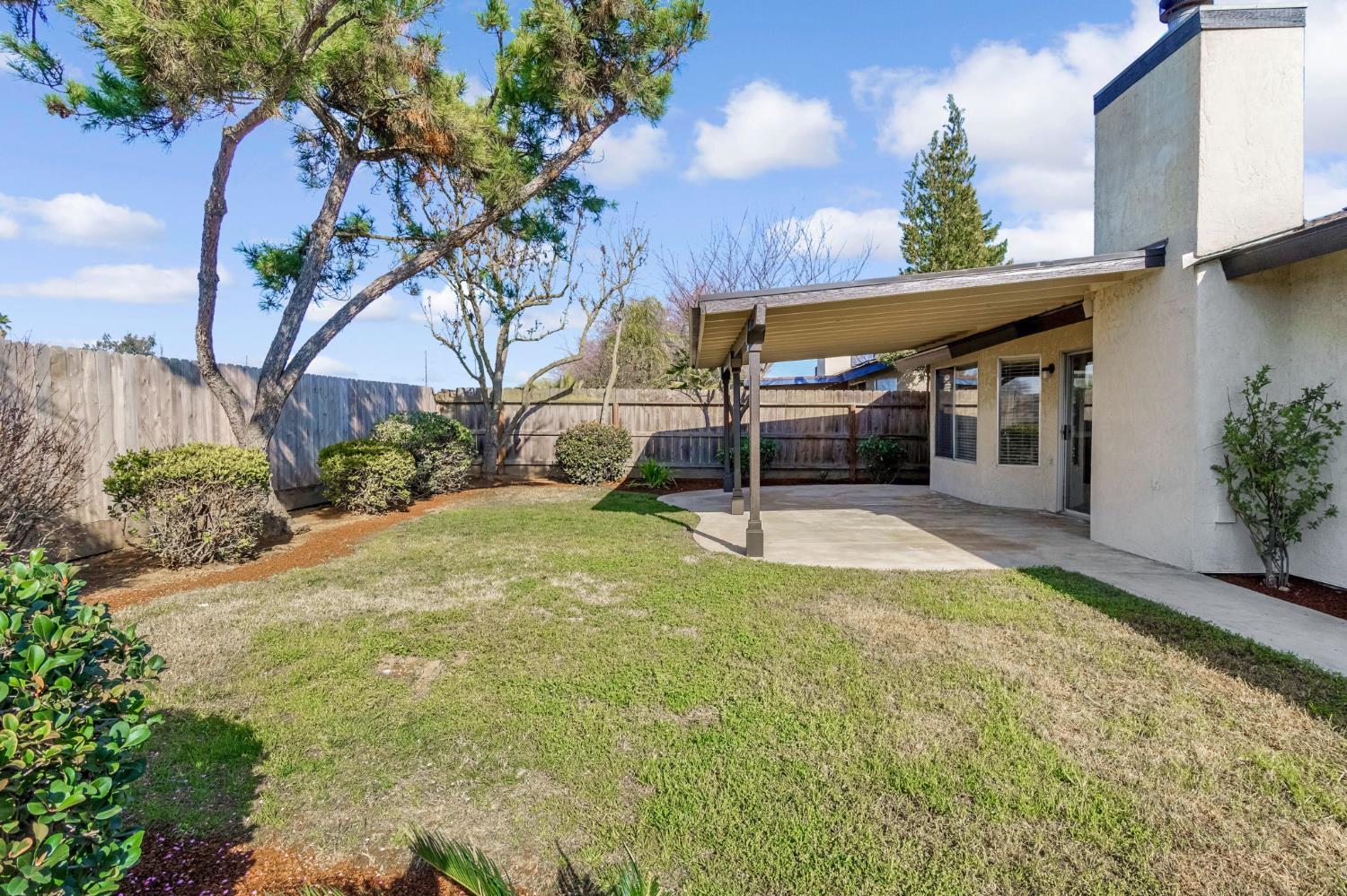 3837 N State St, Fresno, CA 93722