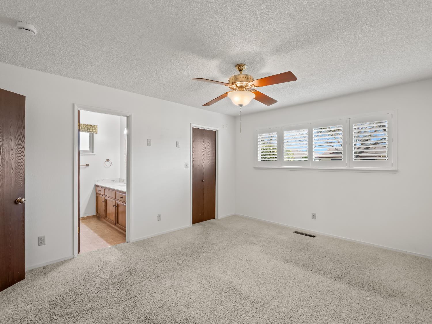 6613 N Chance Ave, Fresno, CA 93710