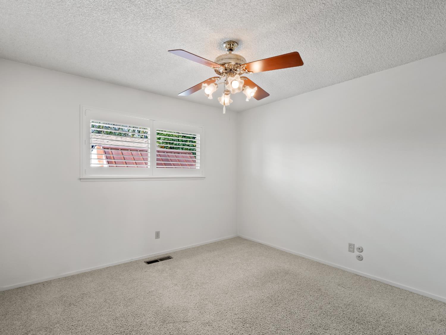 6613 N Chance Ave, Fresno, CA 93710