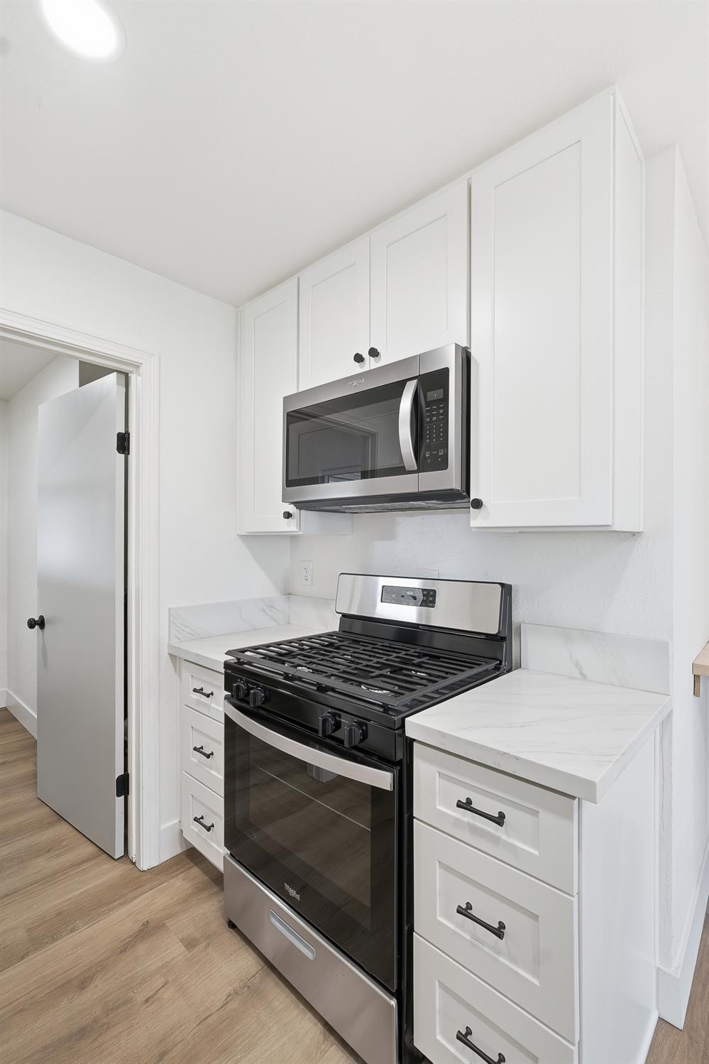 3107 N Arthur Ave, Fresno, CA 93705