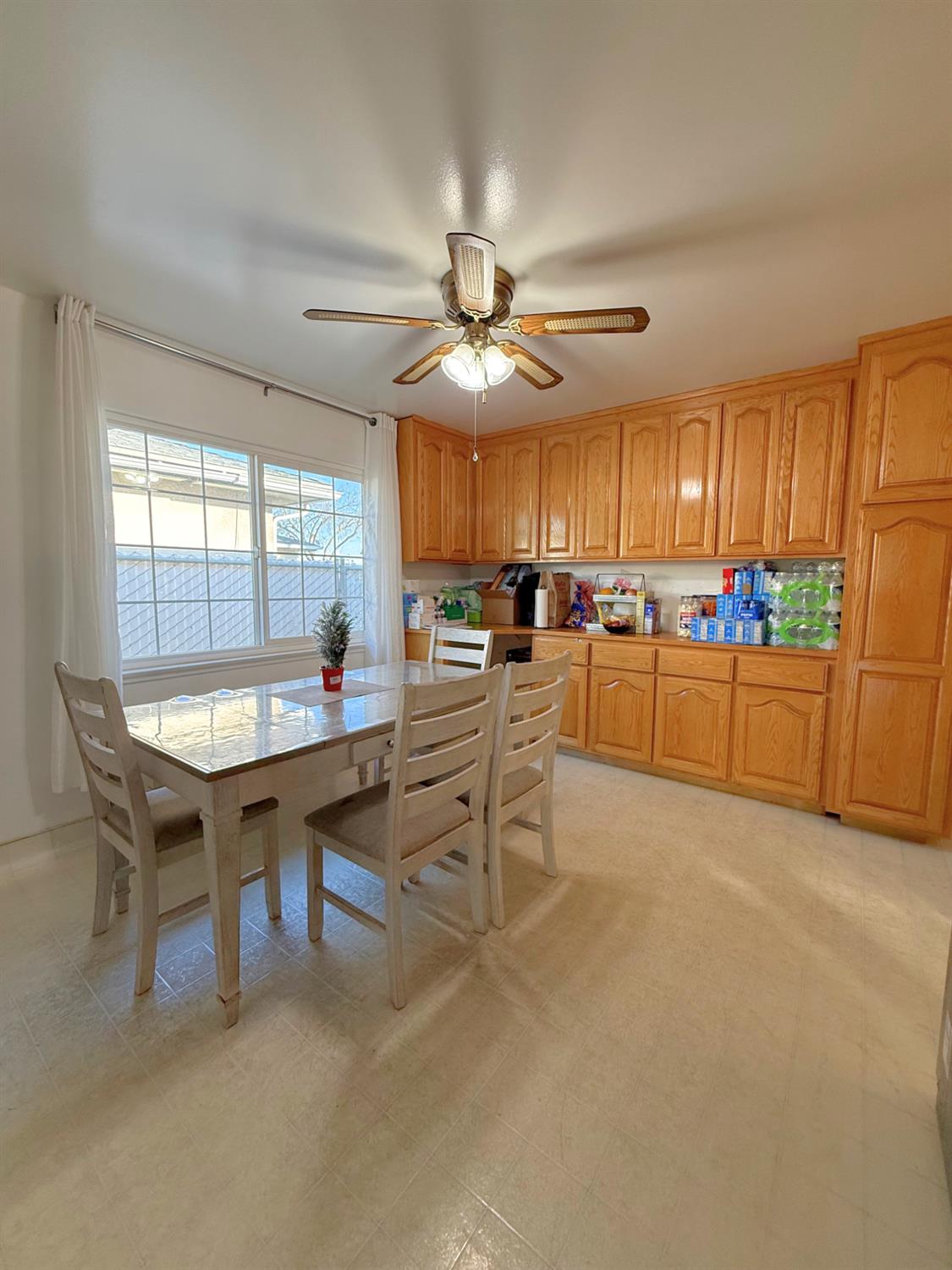 4045 E Bellaire Way, Fresno, CA 93726