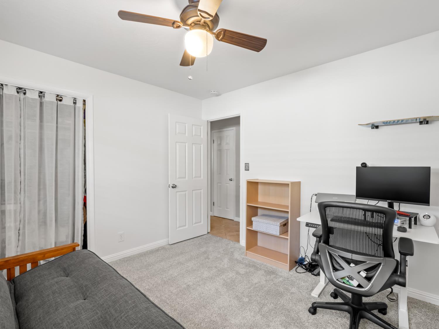 6760 N Price Ave, Fresno, CA 93710