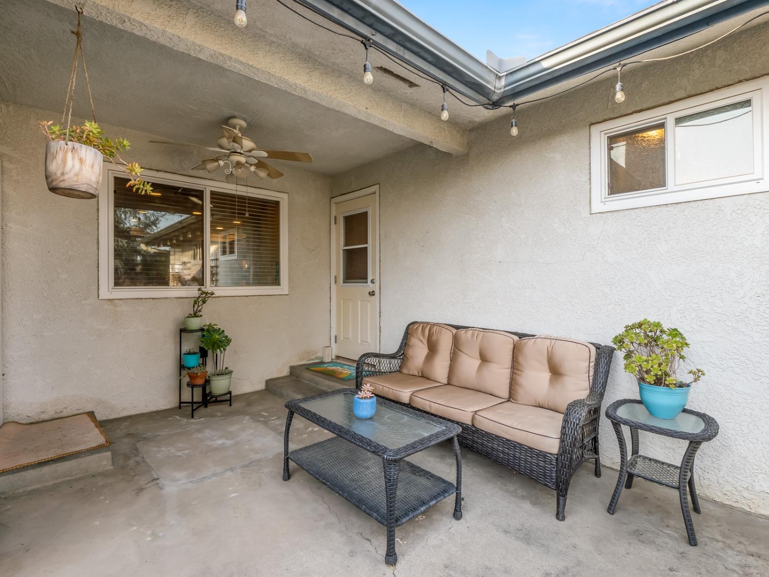 6760 N Price Ave, Fresno, CA 93710