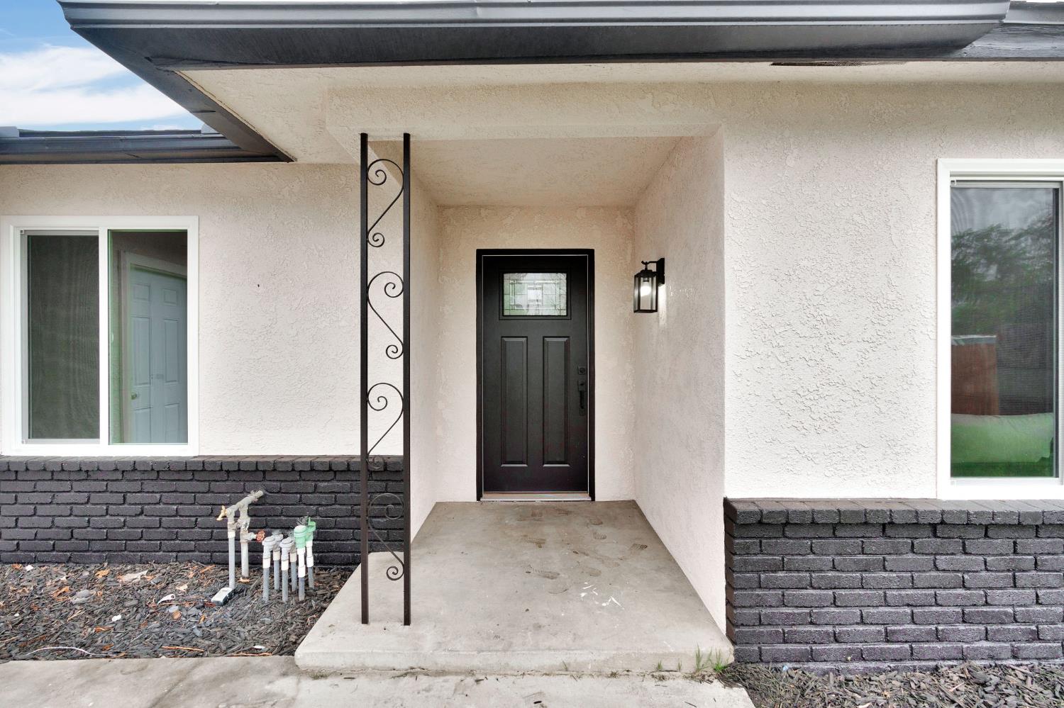 4720 W Donner Ave, Fresno, CA 93722