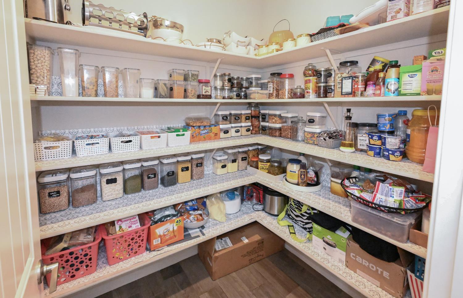 2833 N Armstrong Ave, Fresno, CA 93727