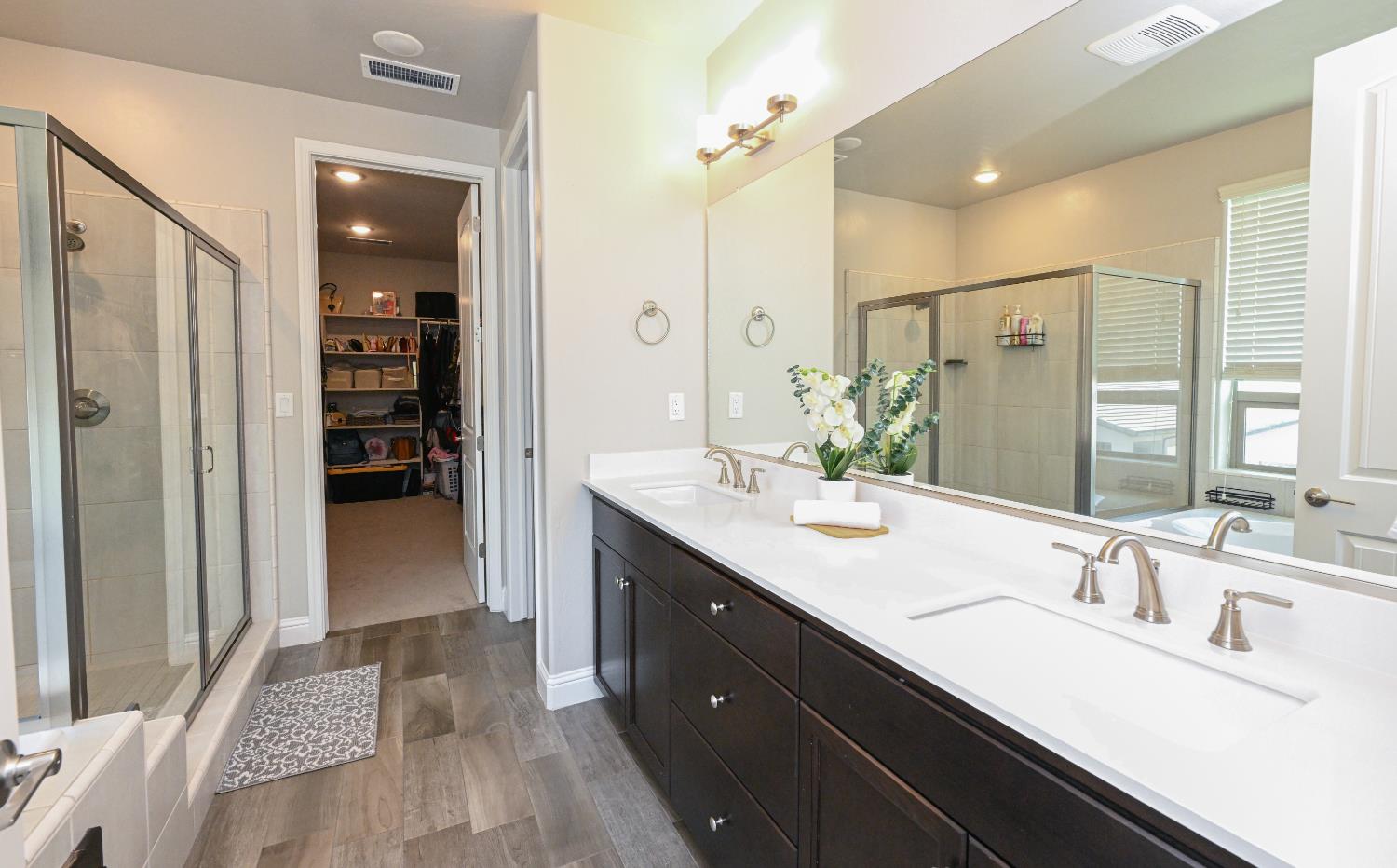 2833 N Armstrong Ave, Fresno, CA 93727