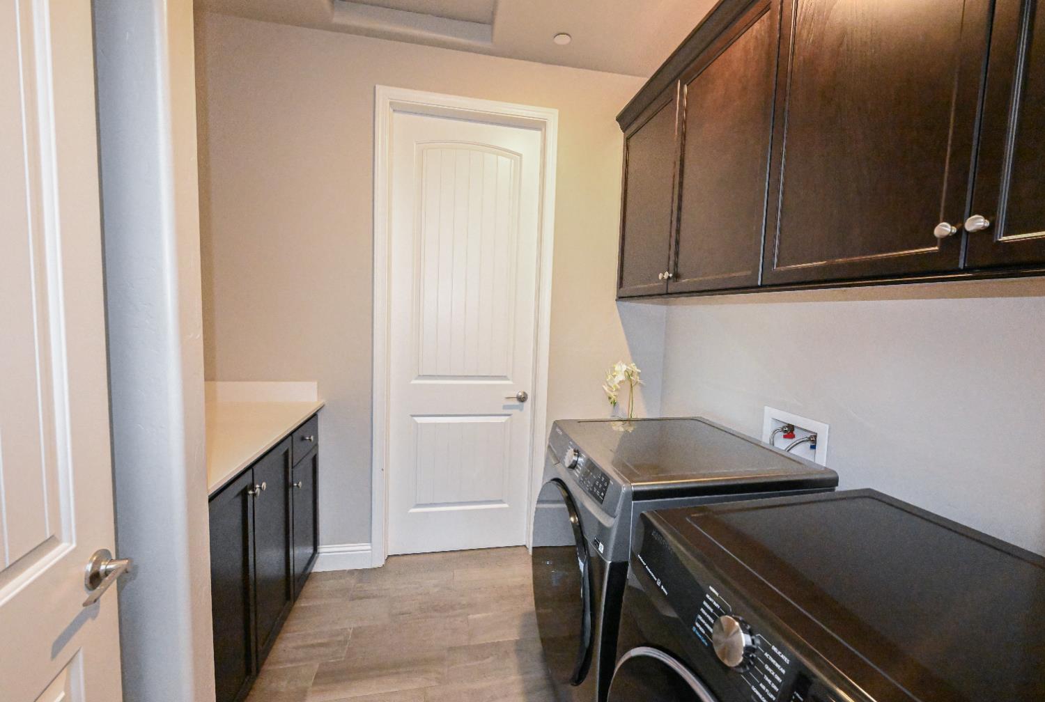 2833 N Armstrong Ave, Fresno, CA 93727