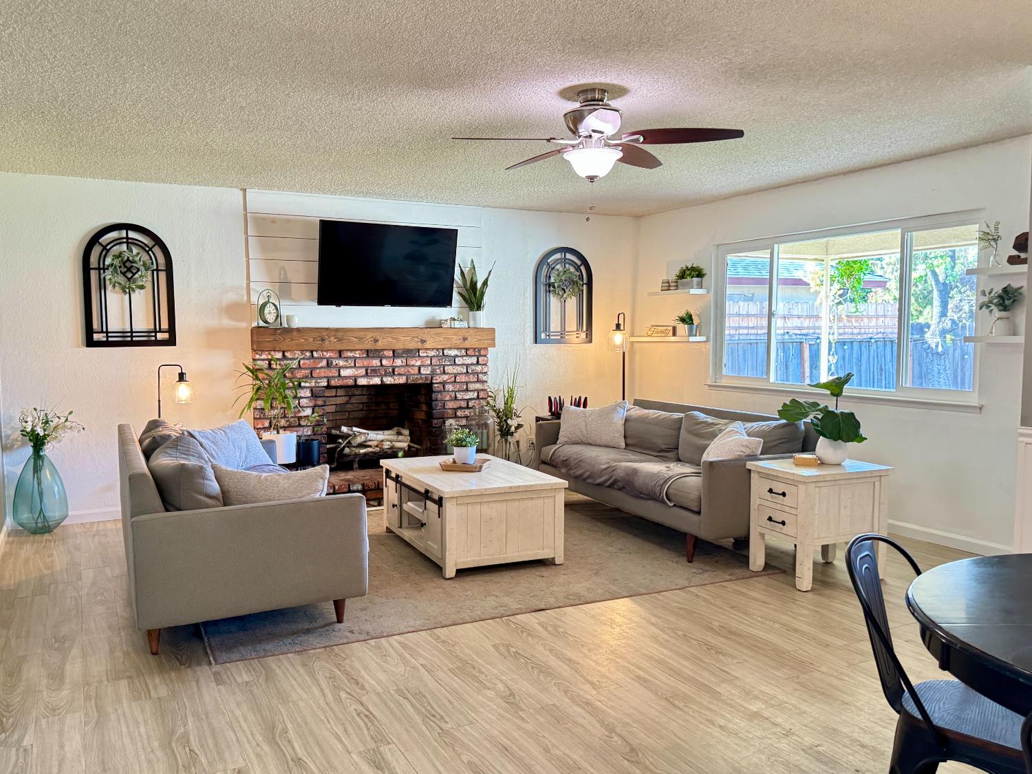 6919 N Rowell Ave, Fresno, CA 93710