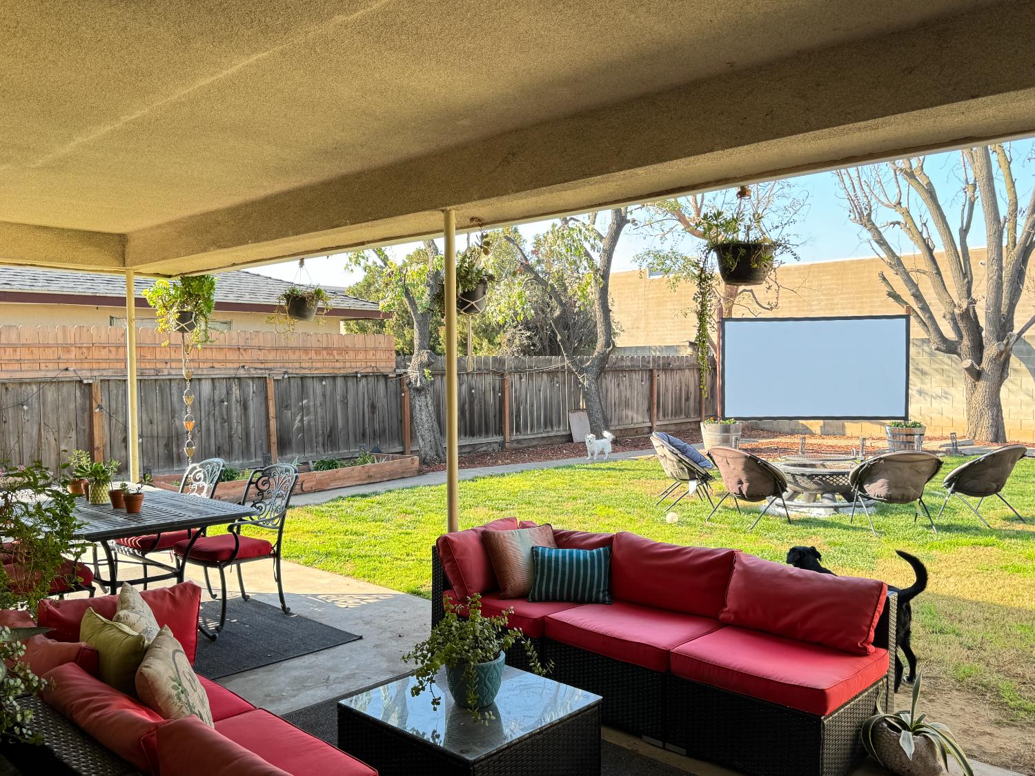 6919 N Rowell Ave, Fresno, CA 93710