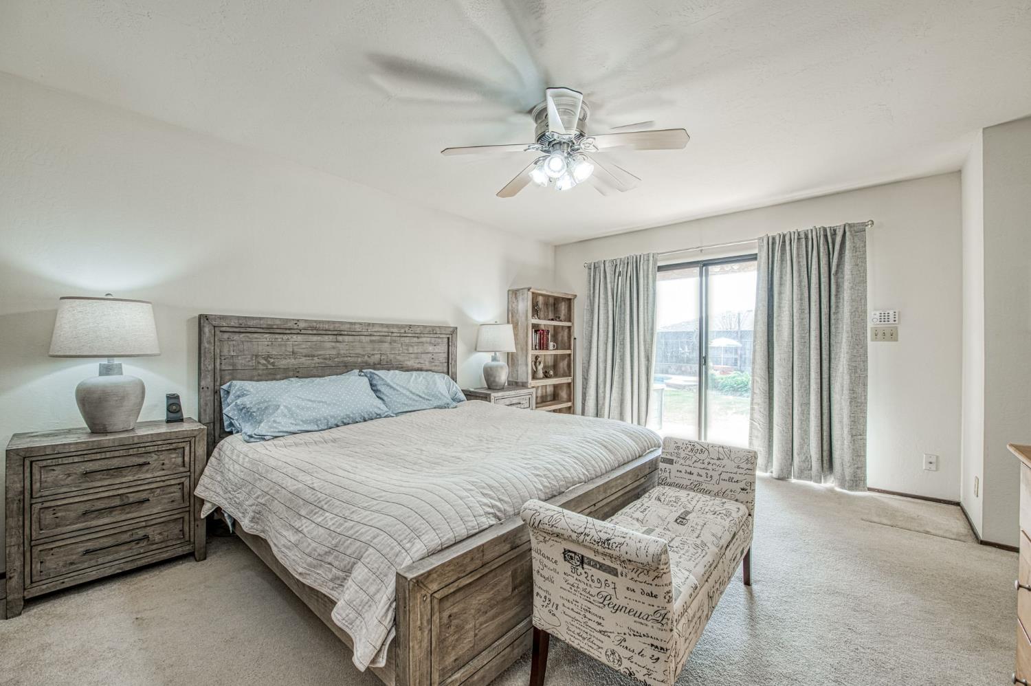 1557 W Warner Ave, Fresno, CA 93711