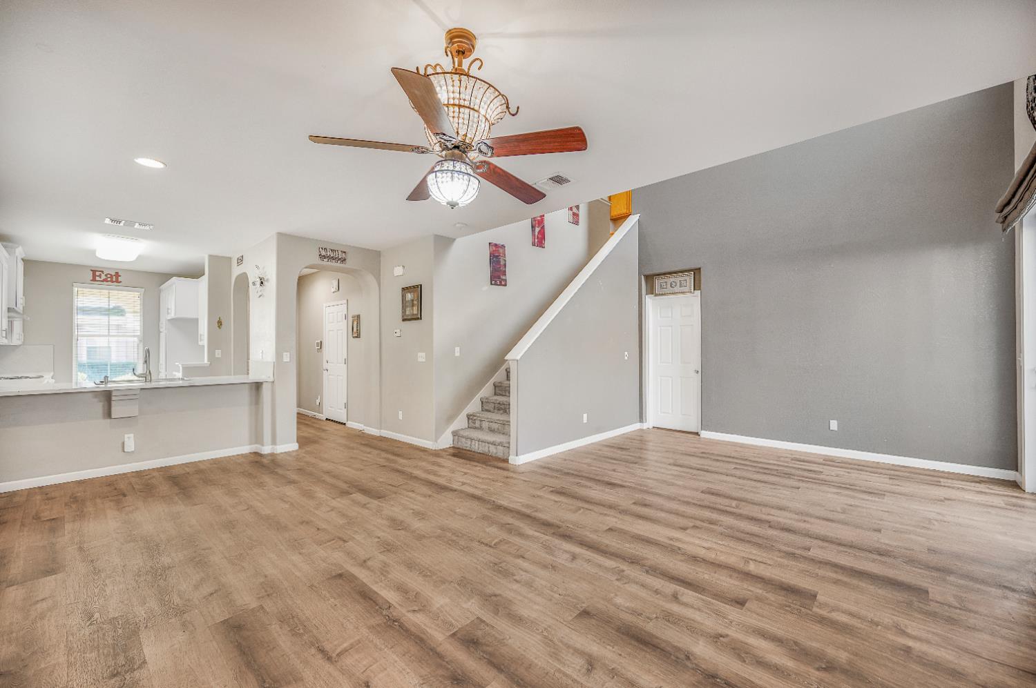 4626 W Javier Way, Fresno, CA 93722