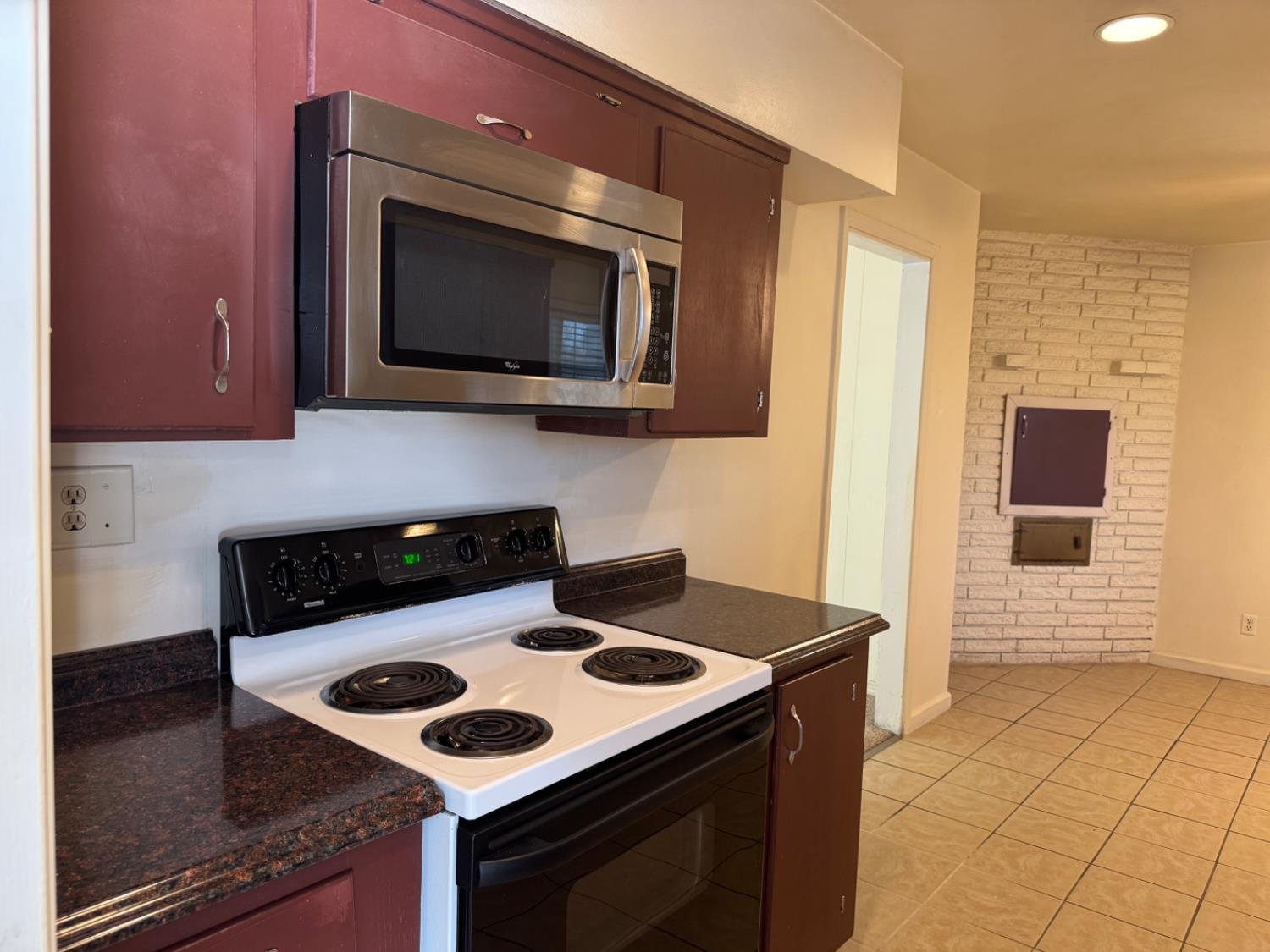 4656 N 5Th St, Fresno, CA 93726