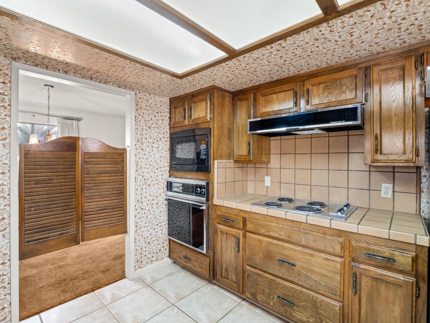 8020 N Angus St, Fresno, CA 93720