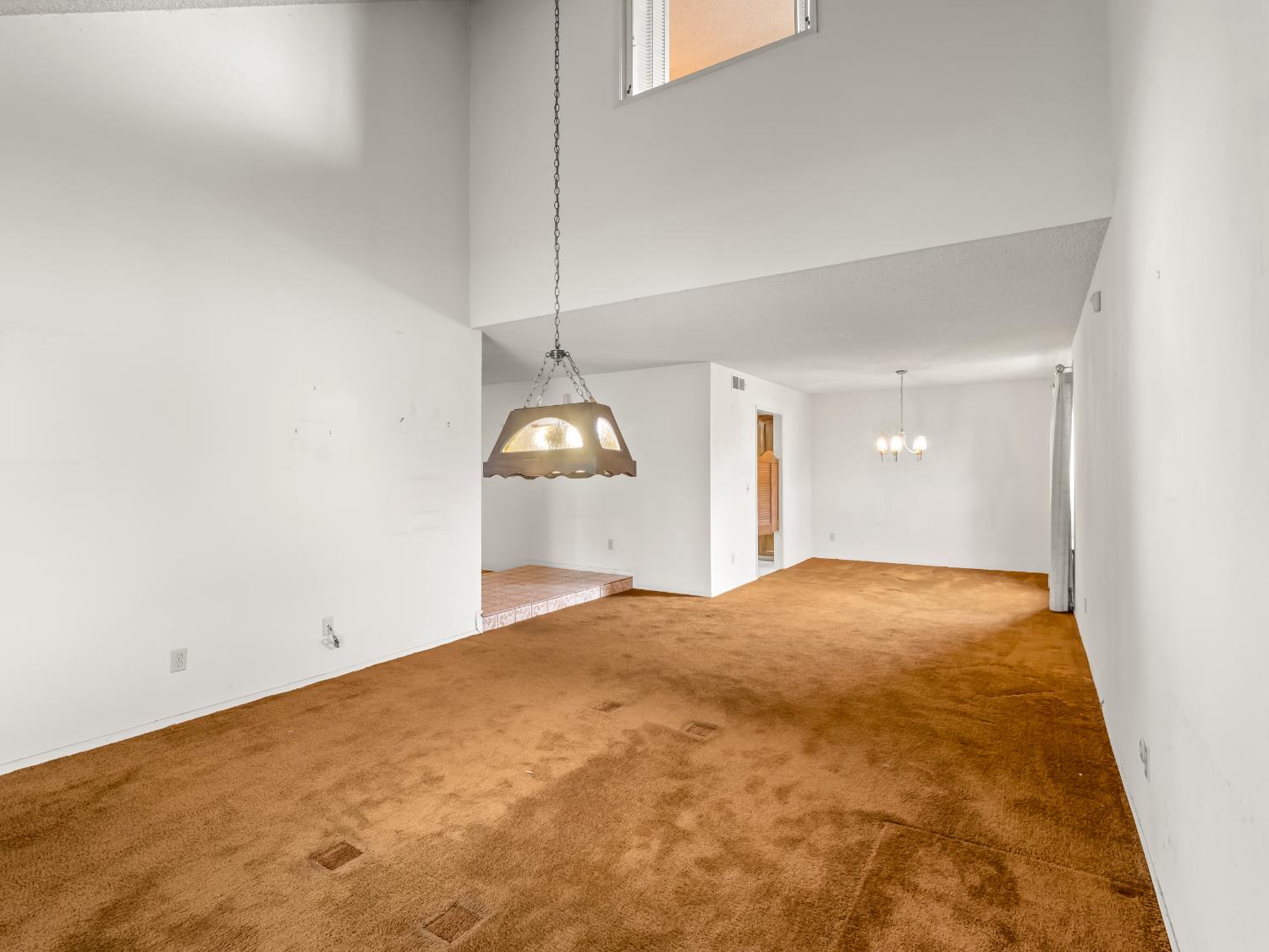 8020 N Angus St, Fresno, CA 93720