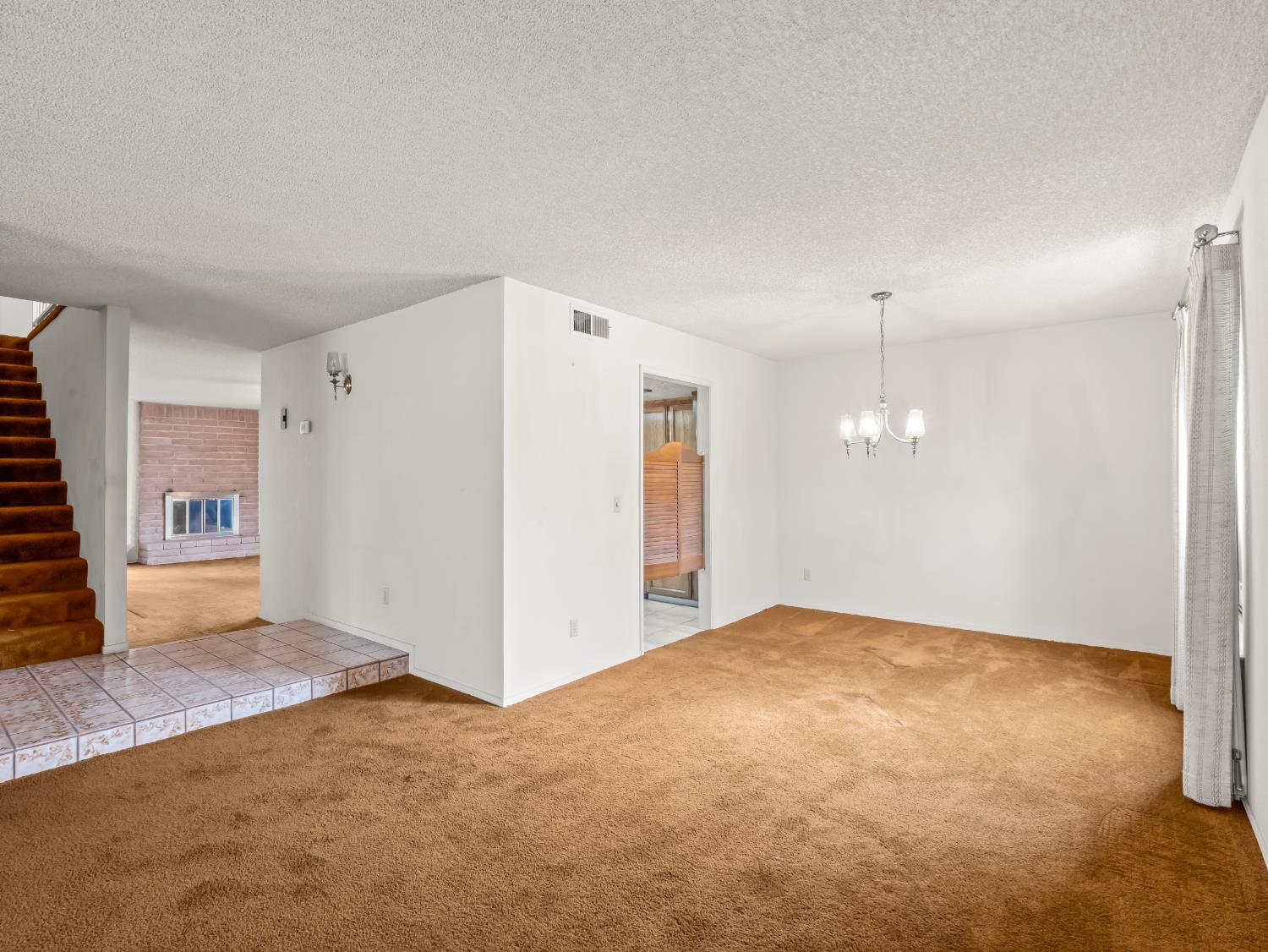 8020 N Angus St, Fresno, CA 93720