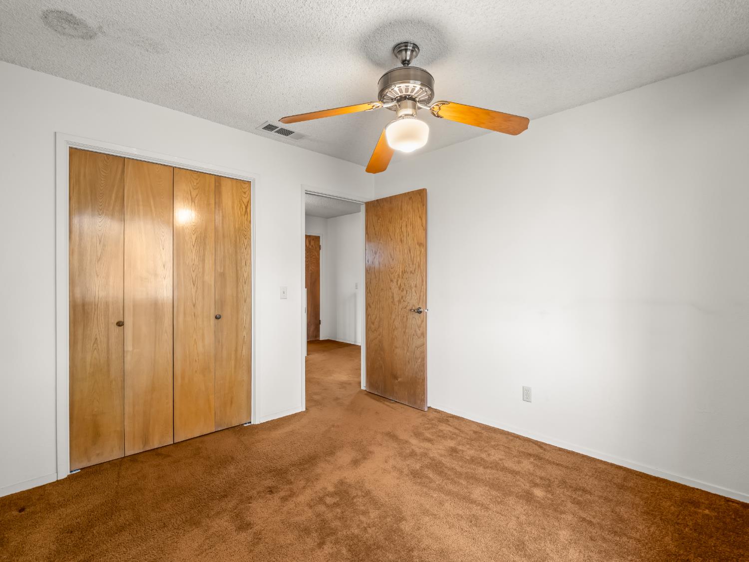 8020 N Angus St, Fresno, CA 93720