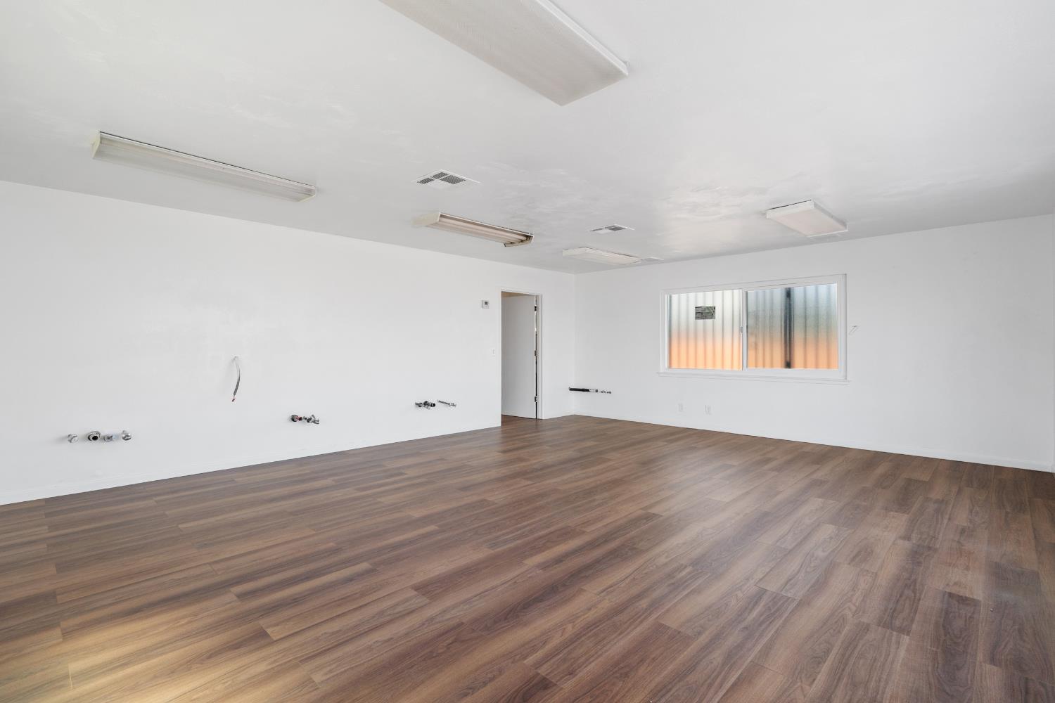 4584 E Tulare St, Fresno, CA 93702