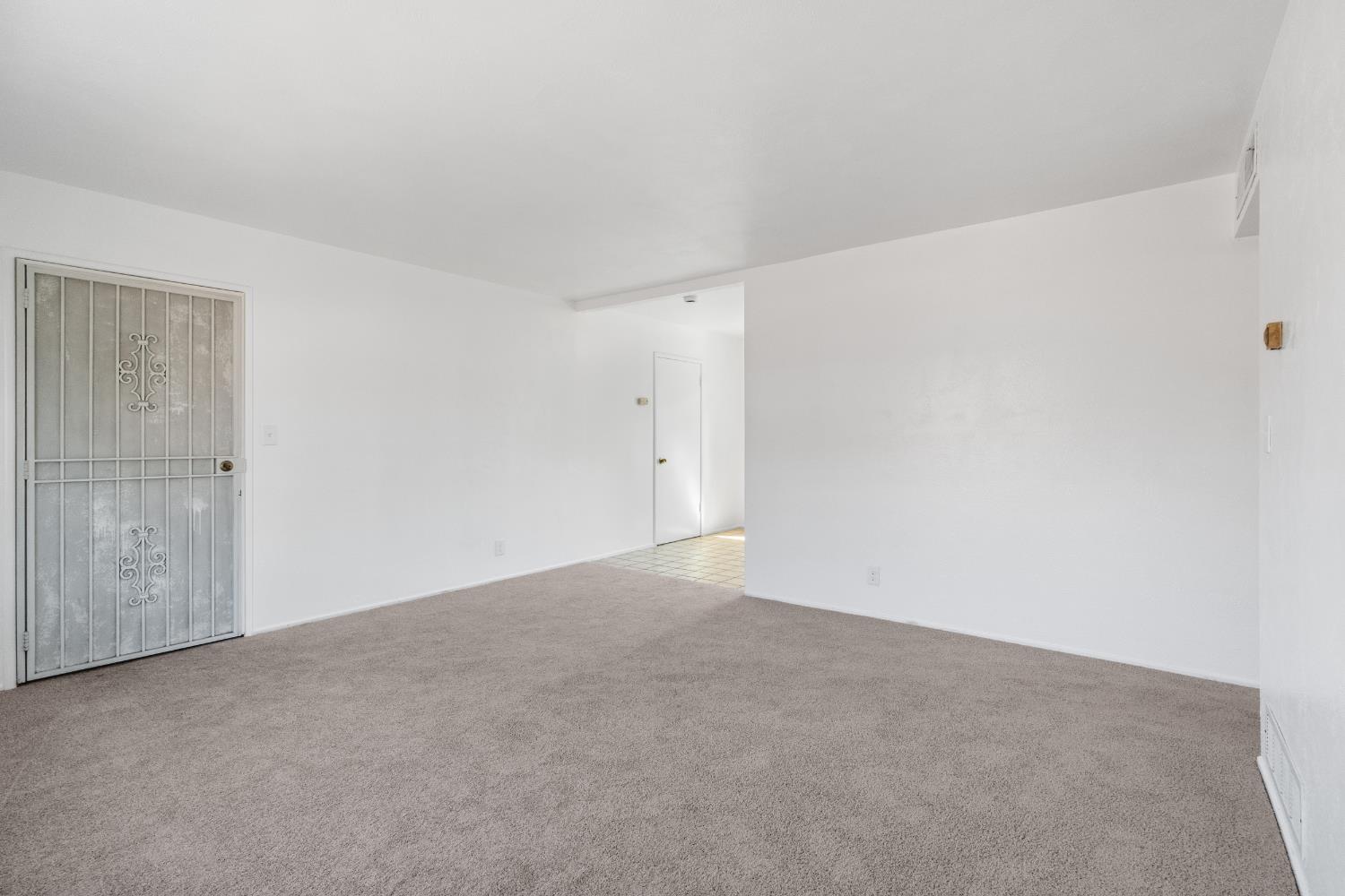 4584 E Tulare St, Fresno, CA 93702