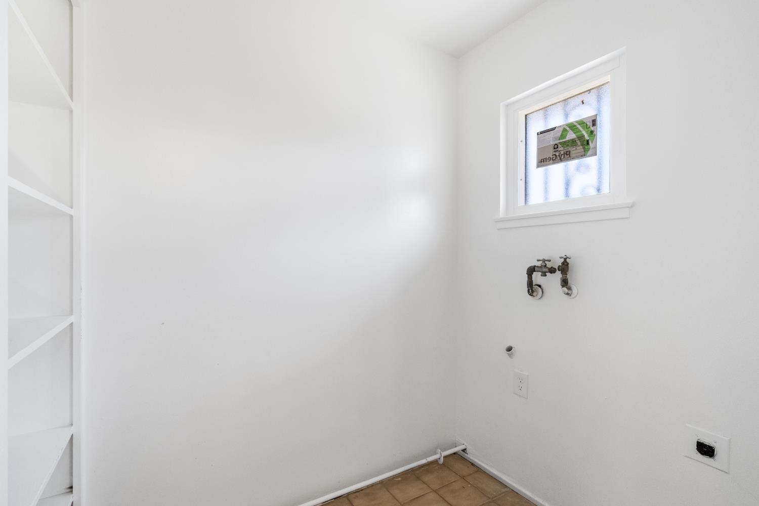 4584 E Tulare St, Fresno, CA 93702