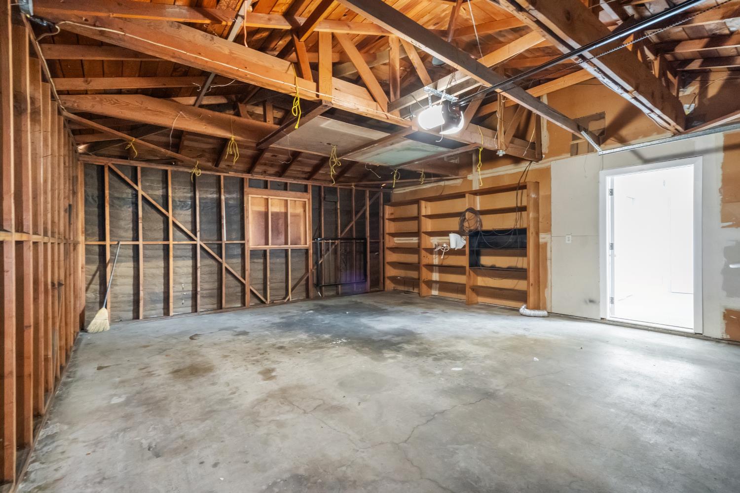 4584 E Tulare St, Fresno, CA 93702