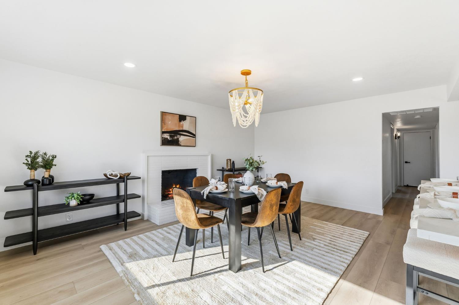 2625 E Sussex Way, Fresno, CA 93726