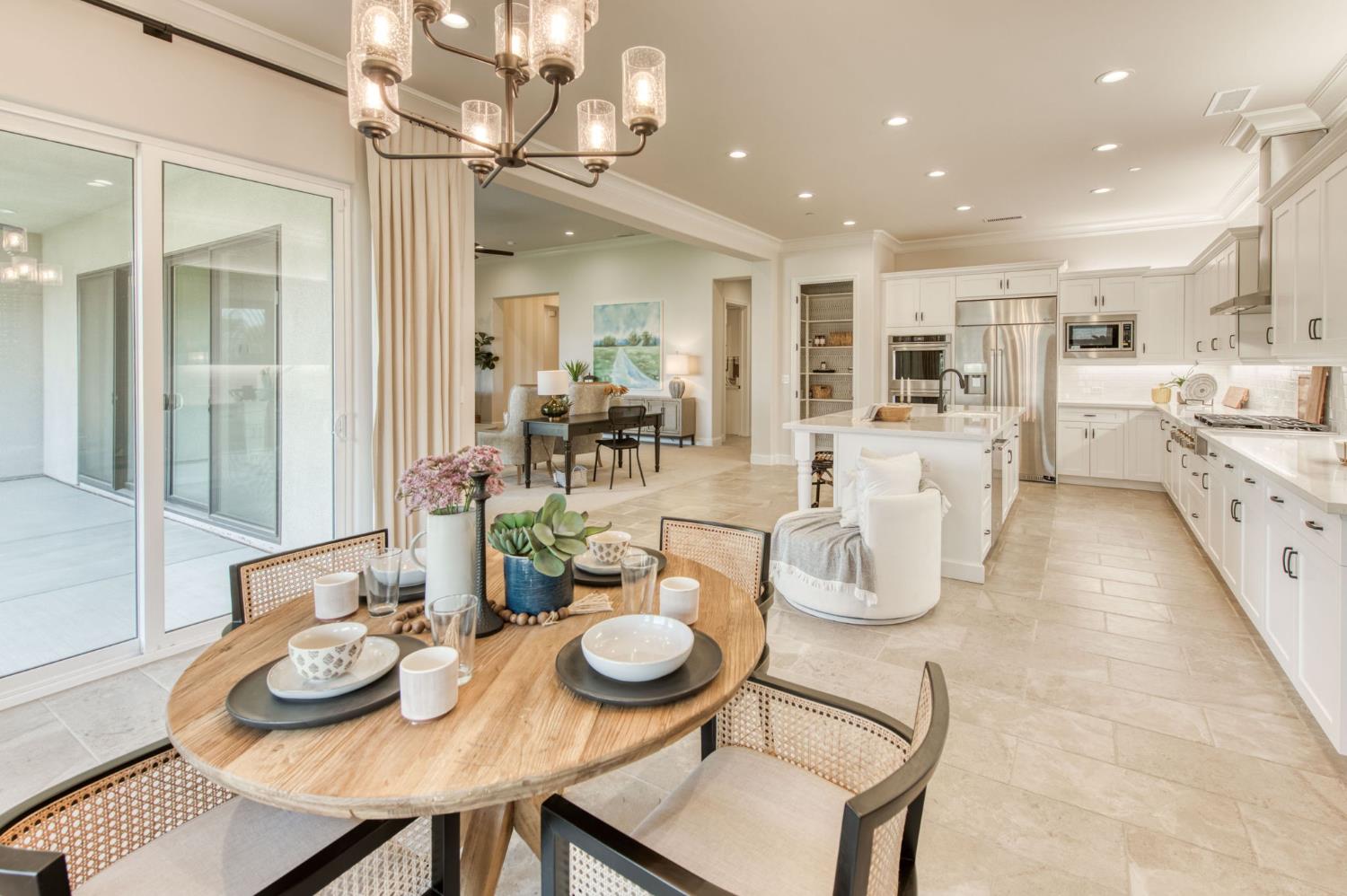 11609 N Sandy Par Dr, Fresno, CA 93730