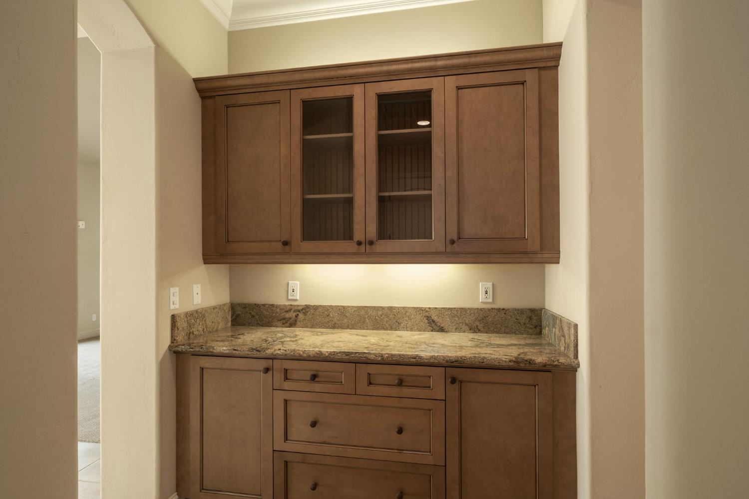 1368 E Waldon Way, Fresno, CA 93730