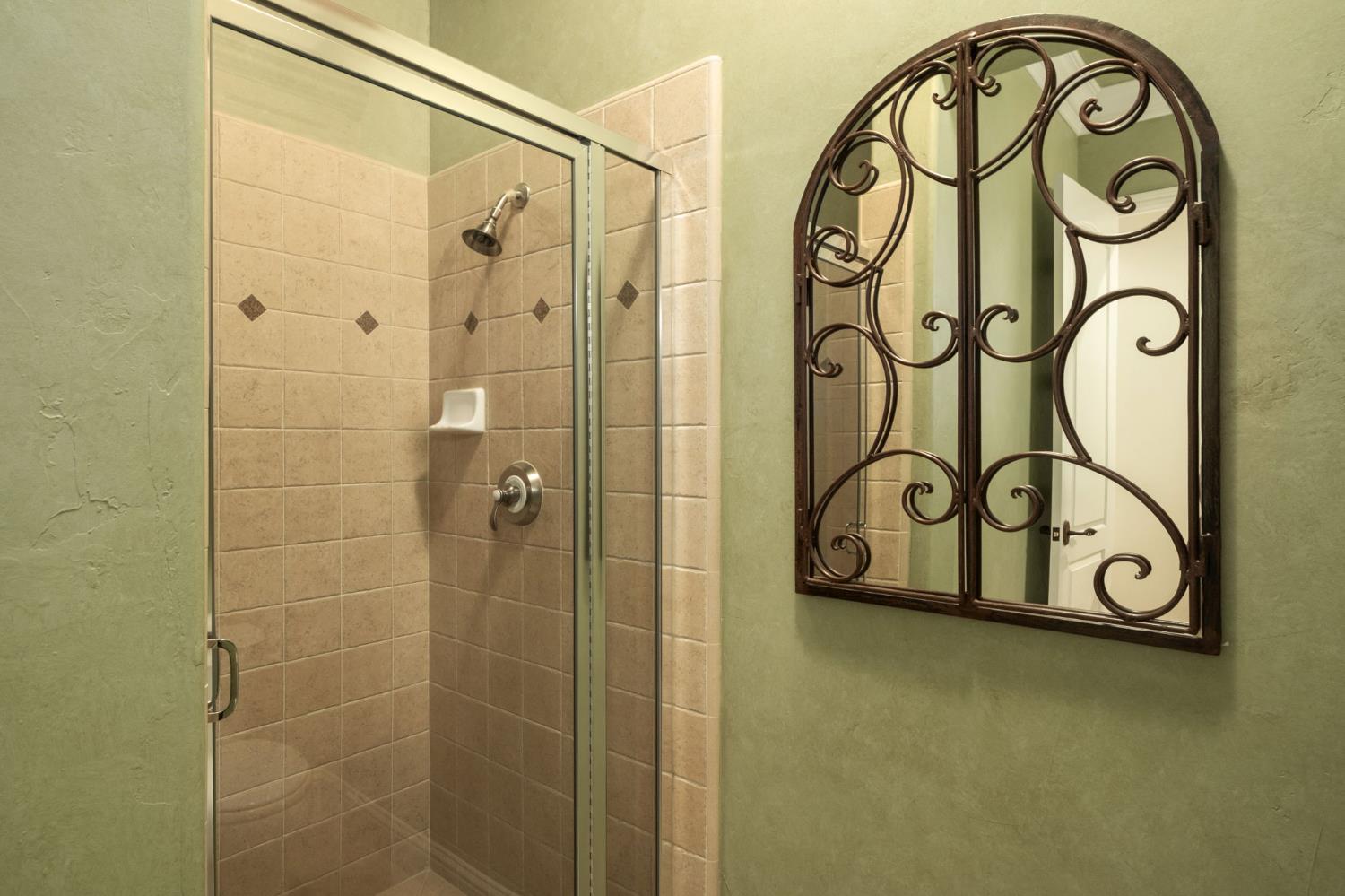 1368 E Waldon Way, Fresno, CA 93730