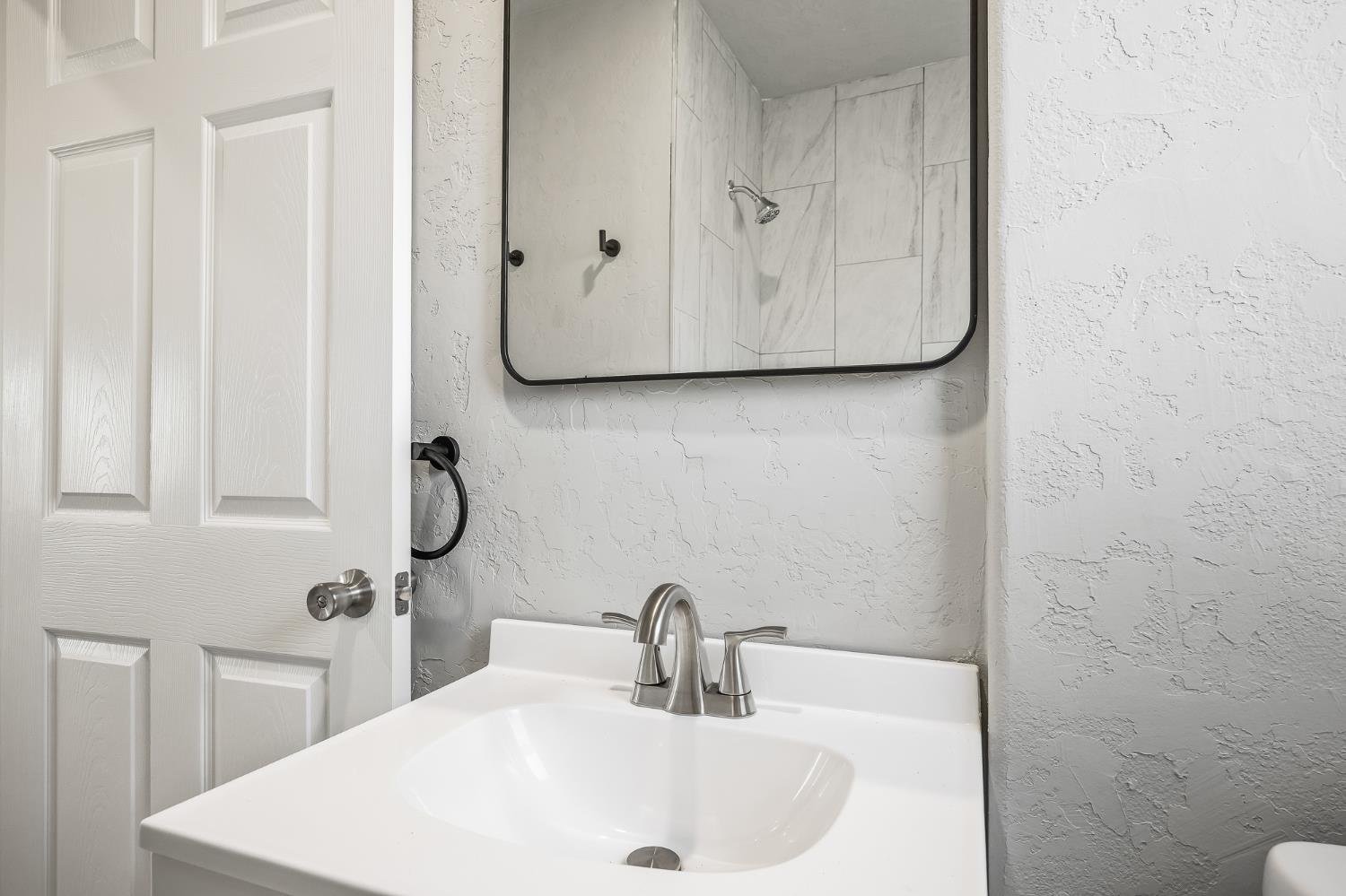 1133 A St, Fresno, CA 93706