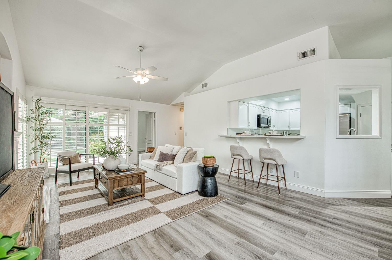 9225 N Bramwell St, Fresno, CA 93720