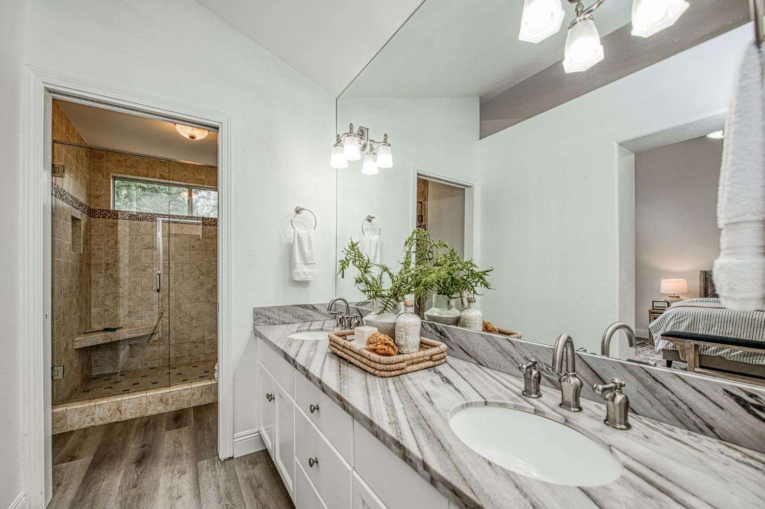 9225 N Bramwell St, Fresno, CA 93720