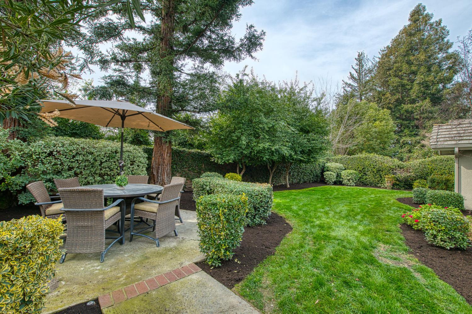 9225 N Bramwell St, Fresno, CA 93720