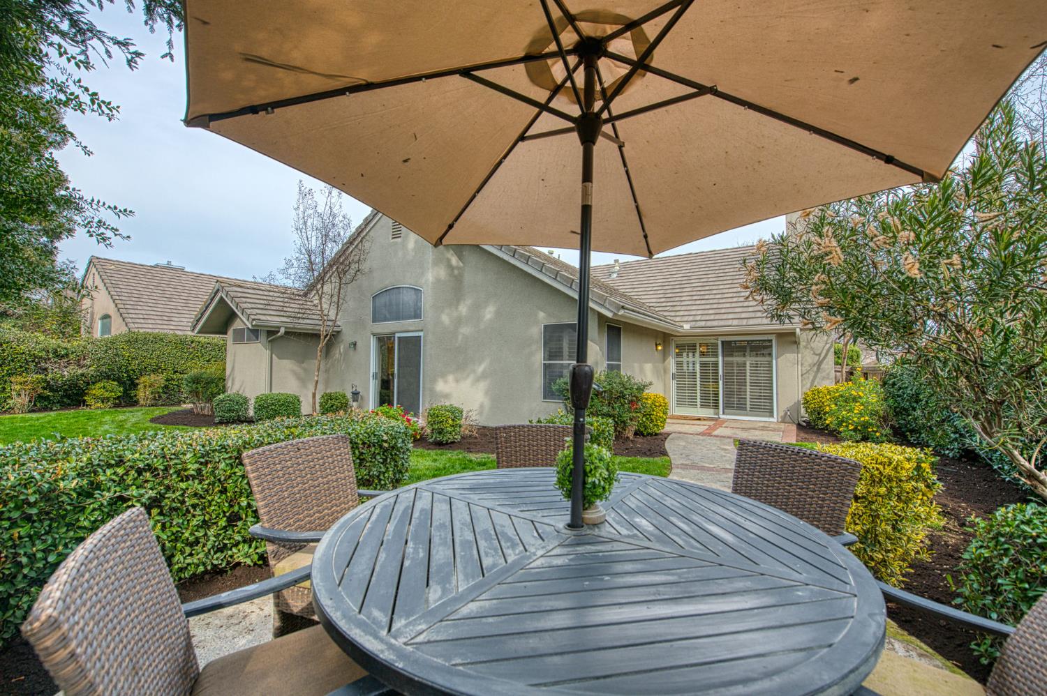 9225 N Bramwell St, Fresno, CA 93720