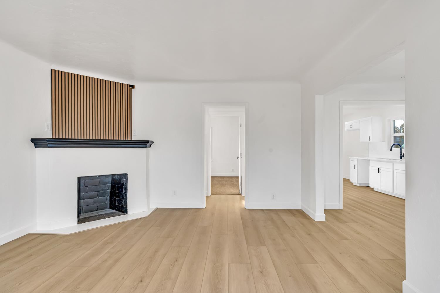 1491 N Farris Ave, Fresno, CA 93728