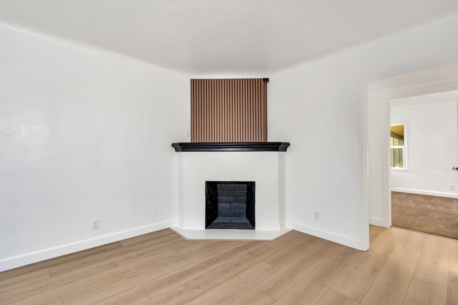 1491 N Farris Ave, Fresno, CA 93728