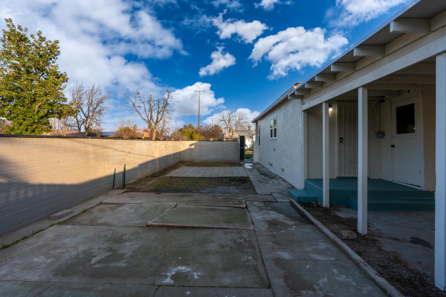 1491 N Farris Ave, Fresno, CA 93728