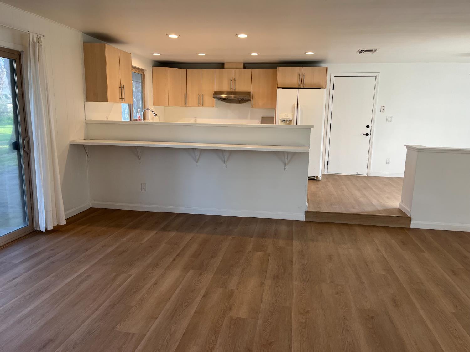 1652 N Cornelia, Fresno, CA 93722