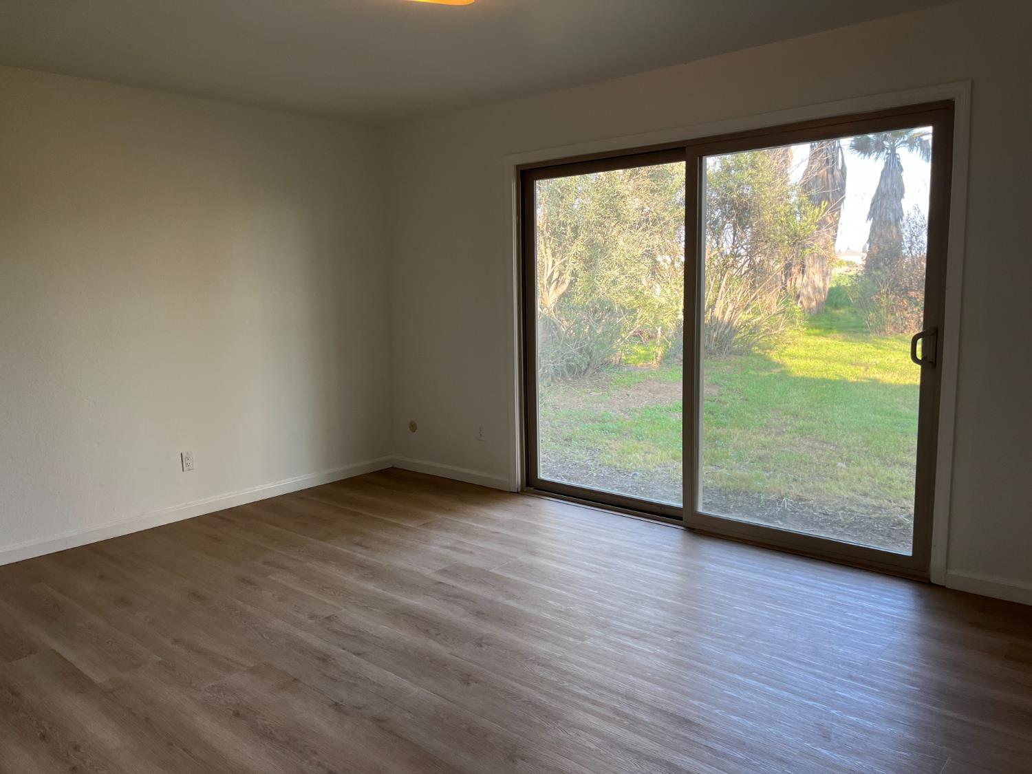 1652 N Cornelia, Fresno, CA 93722