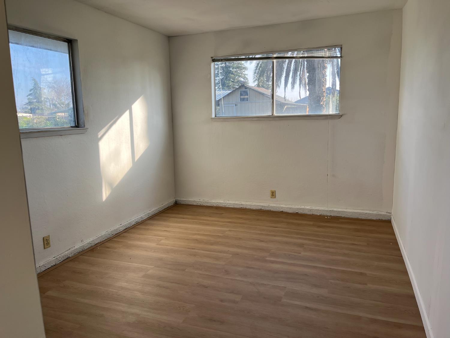 1652 N Cornelia, Fresno, CA 93722