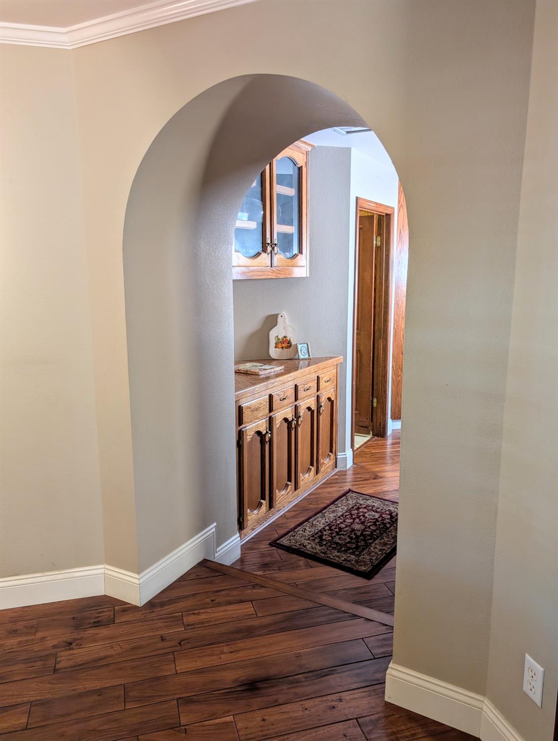 8448 N Bond St, Fresno, CA 93720