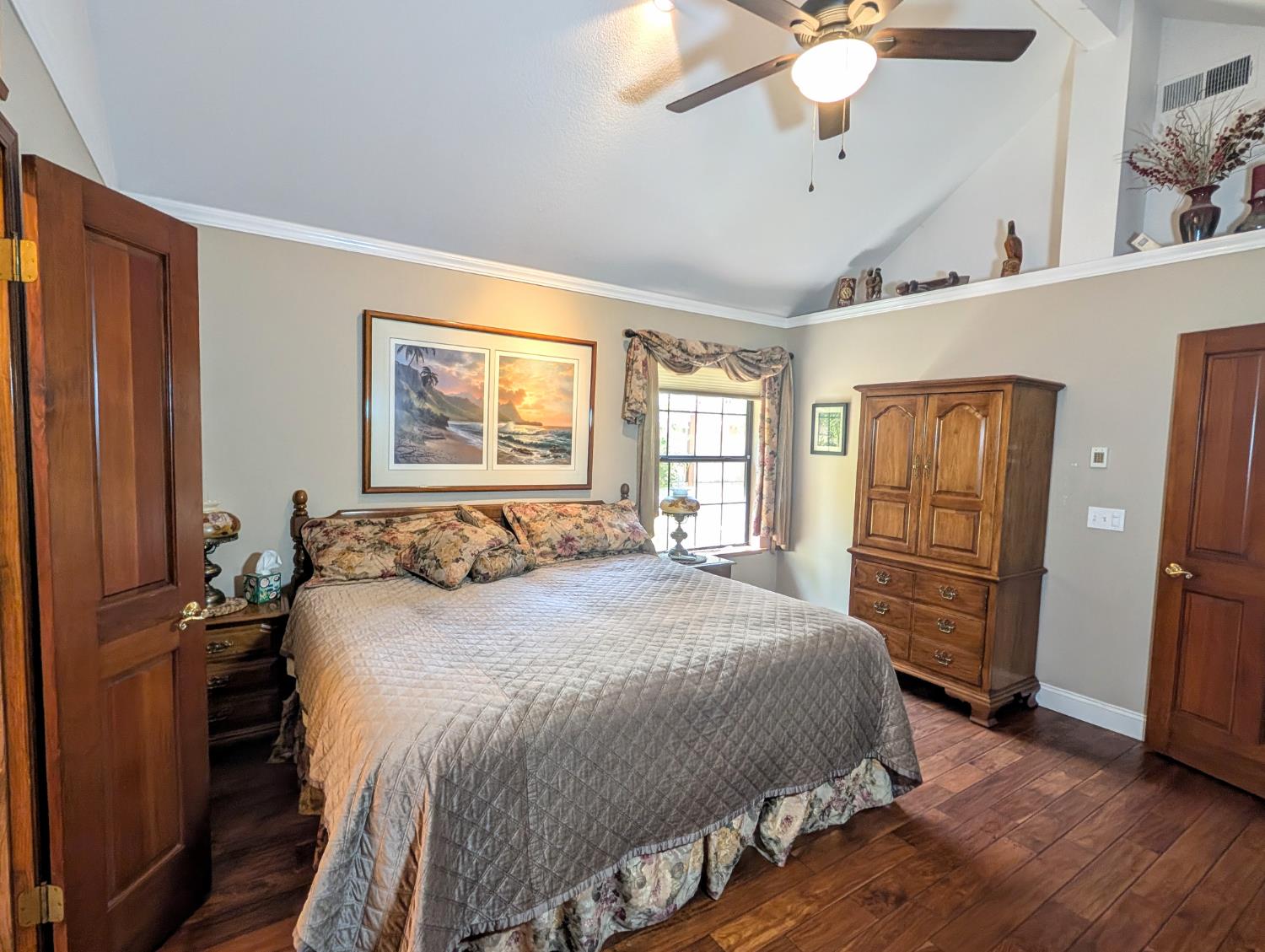 8448 N Bond St, Fresno, CA 93720