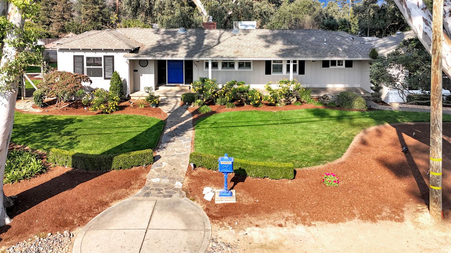 741 E Rialto Ave, Fresno, CA 93704