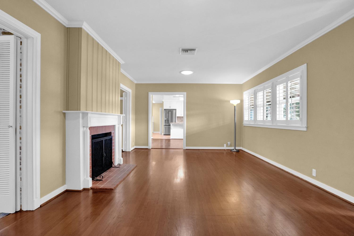 741 E Rialto Ave, Fresno, CA 93704