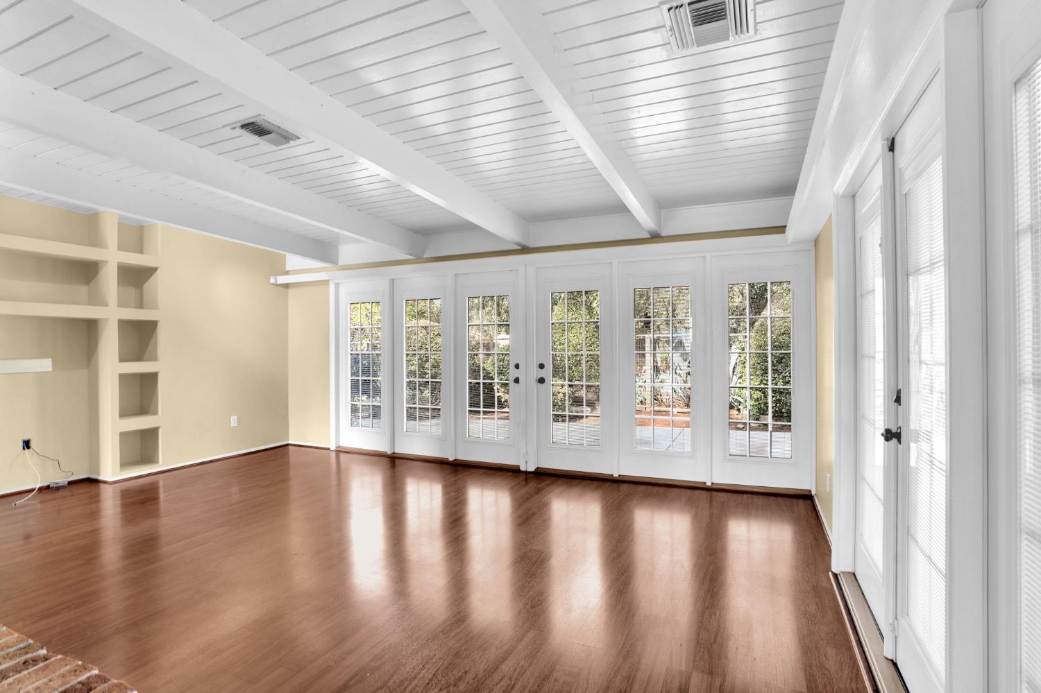 741 E Rialto Ave, Fresno, CA 93704