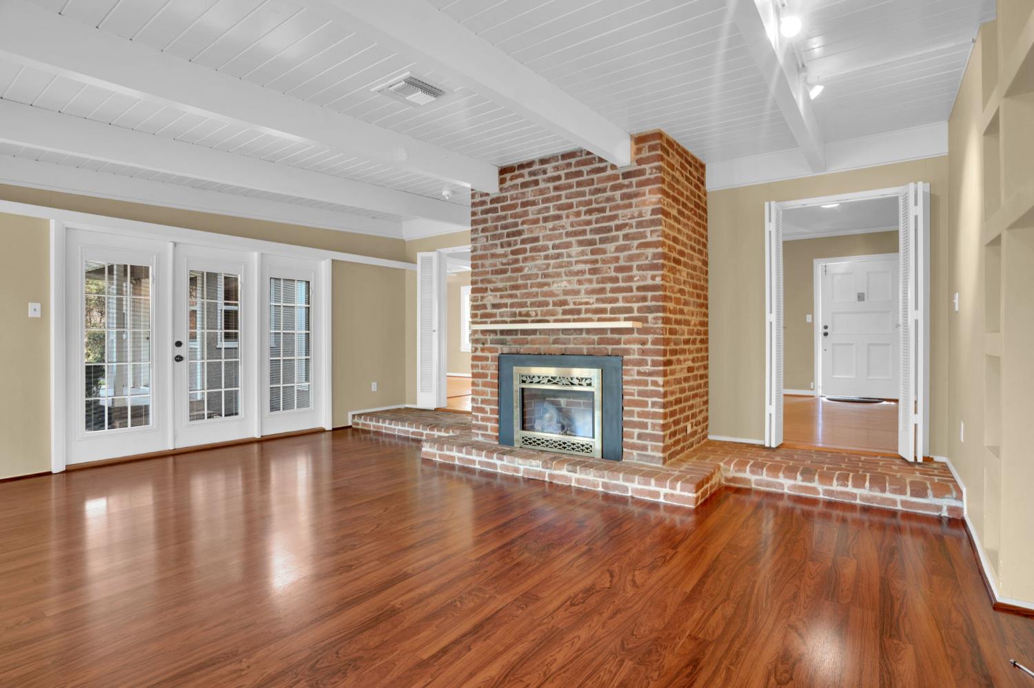 741 E Rialto Ave, Fresno, CA 93704