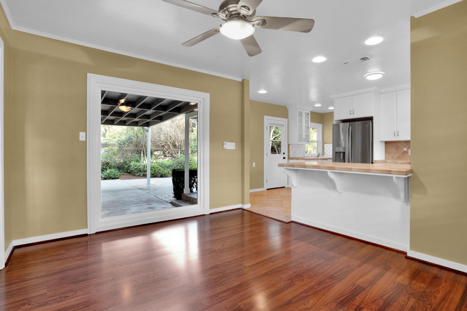 741 E Rialto Ave, Fresno, CA 93704