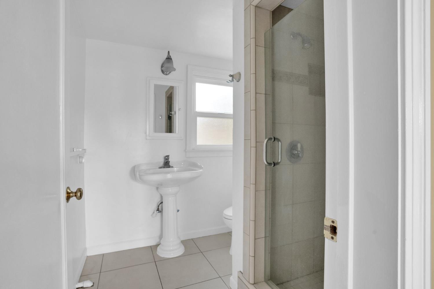 741 E Rialto Ave, Fresno, CA 93704