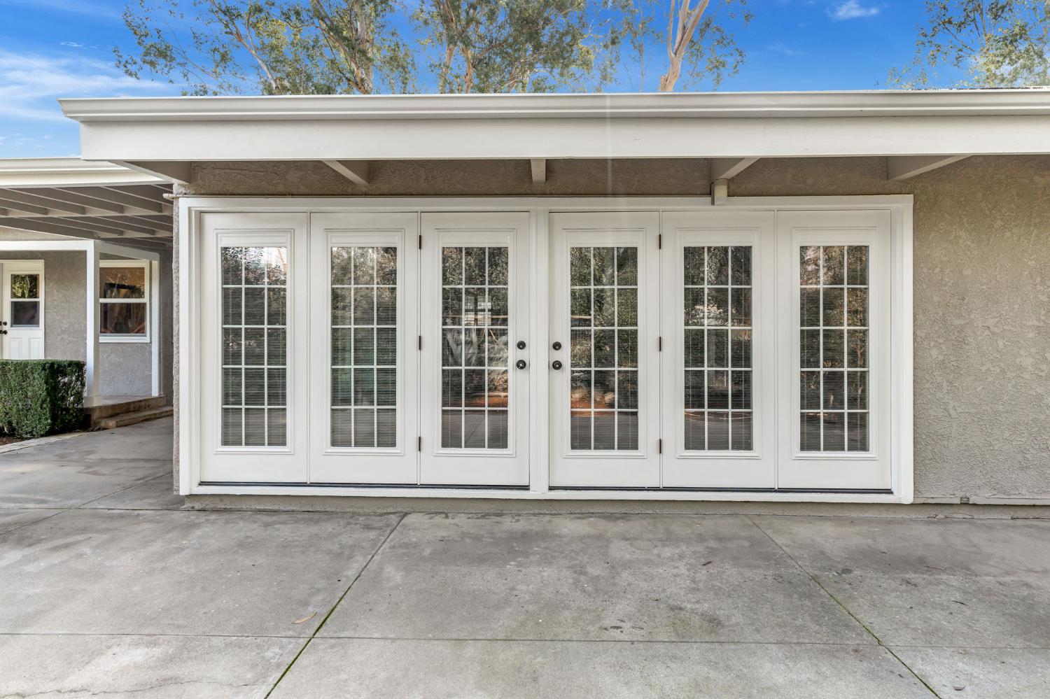 741 E Rialto Ave, Fresno, CA 93704